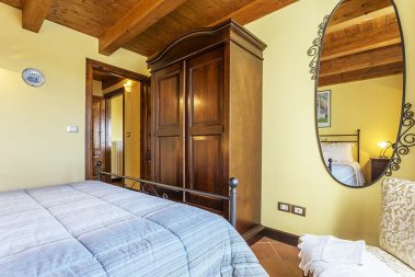 Interno soppalco residence villa valsi